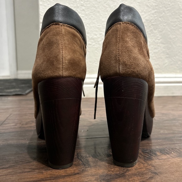 Lucky Brand boots size 7.5 - Picture 4 of 5